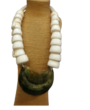 DECO COLLAR ABORIGEN MOP NEGRO 40cm